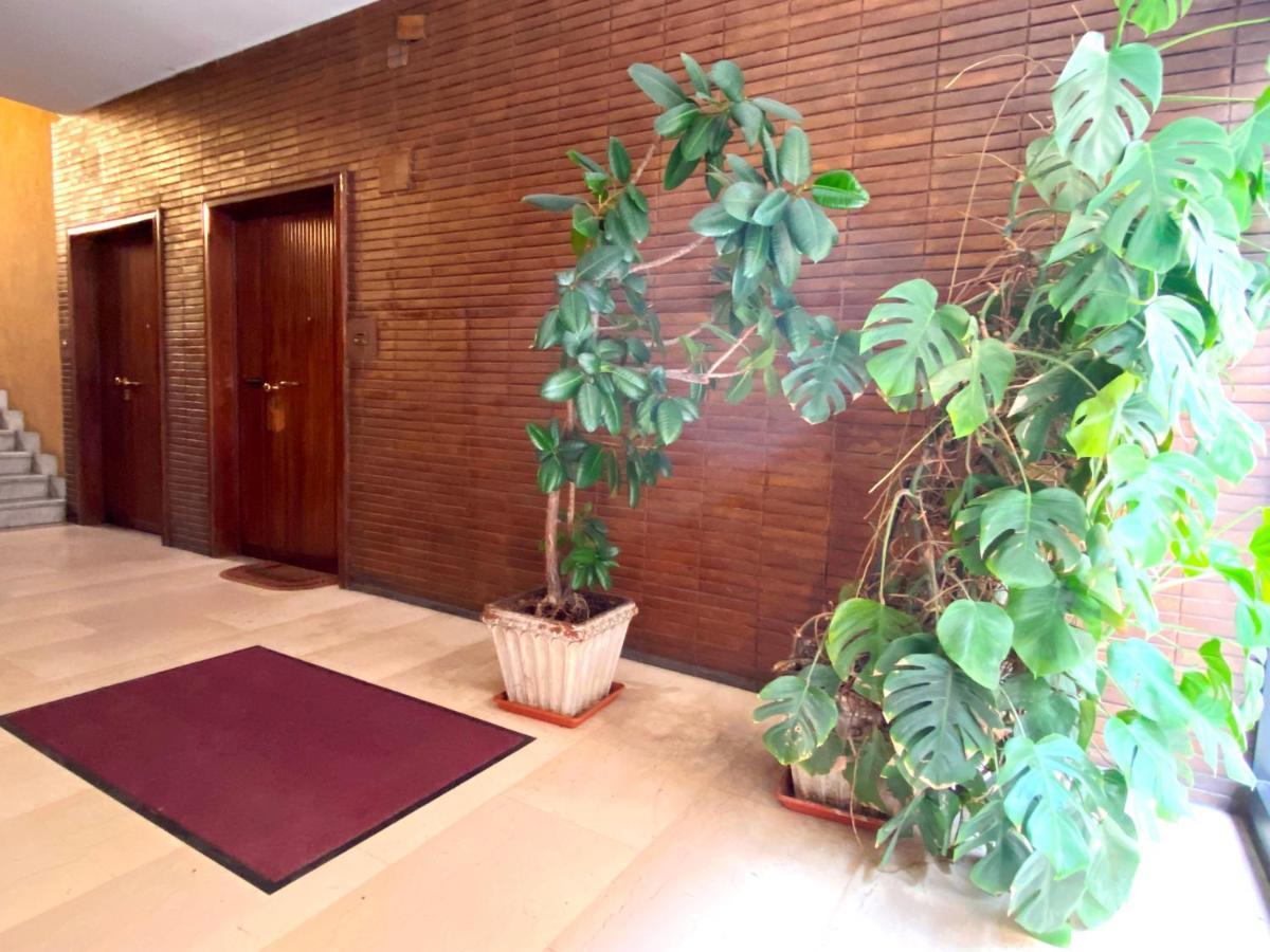 Lägenhet Trastevere For You... 3 Bedrooms Rom